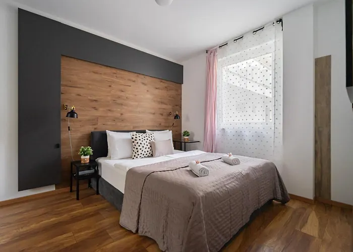 Apartament Eco - Charming 1 Bedroom With Balcony *